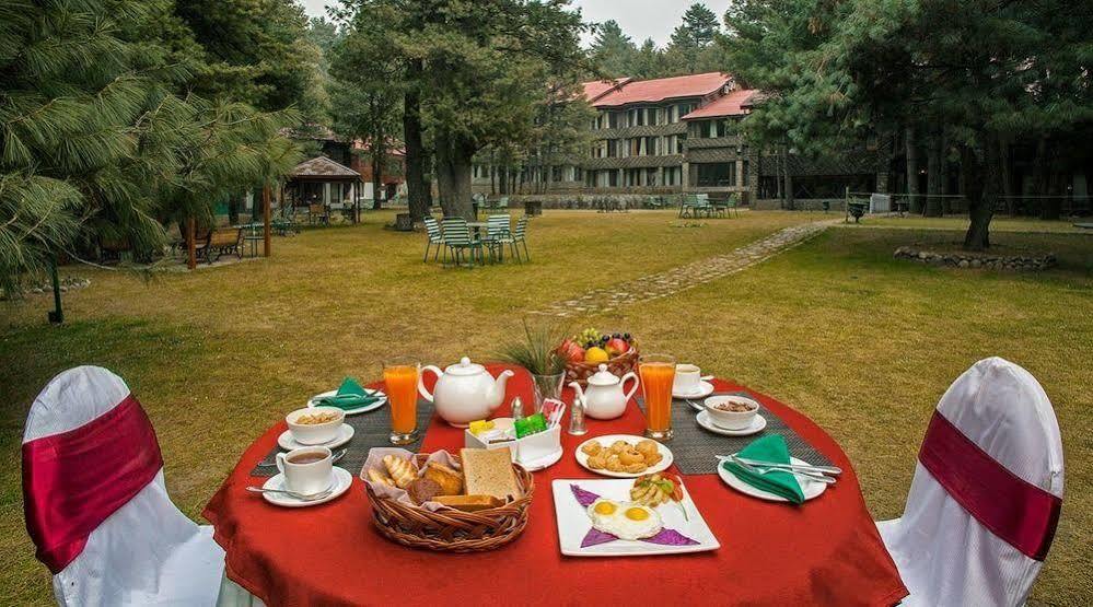Senator Pine N Peak Hotel Pahalgām Exterior foto